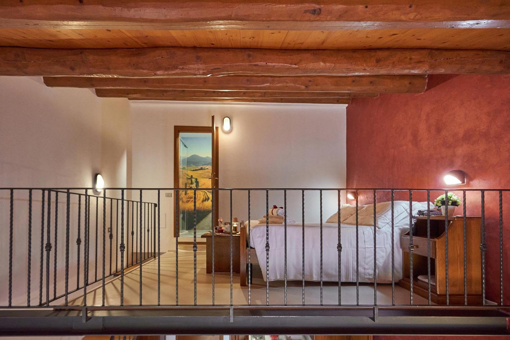 Casanova - Panoramic Rooms And Suites サン・クイーリコ・ドルチャ エクステリア 写真